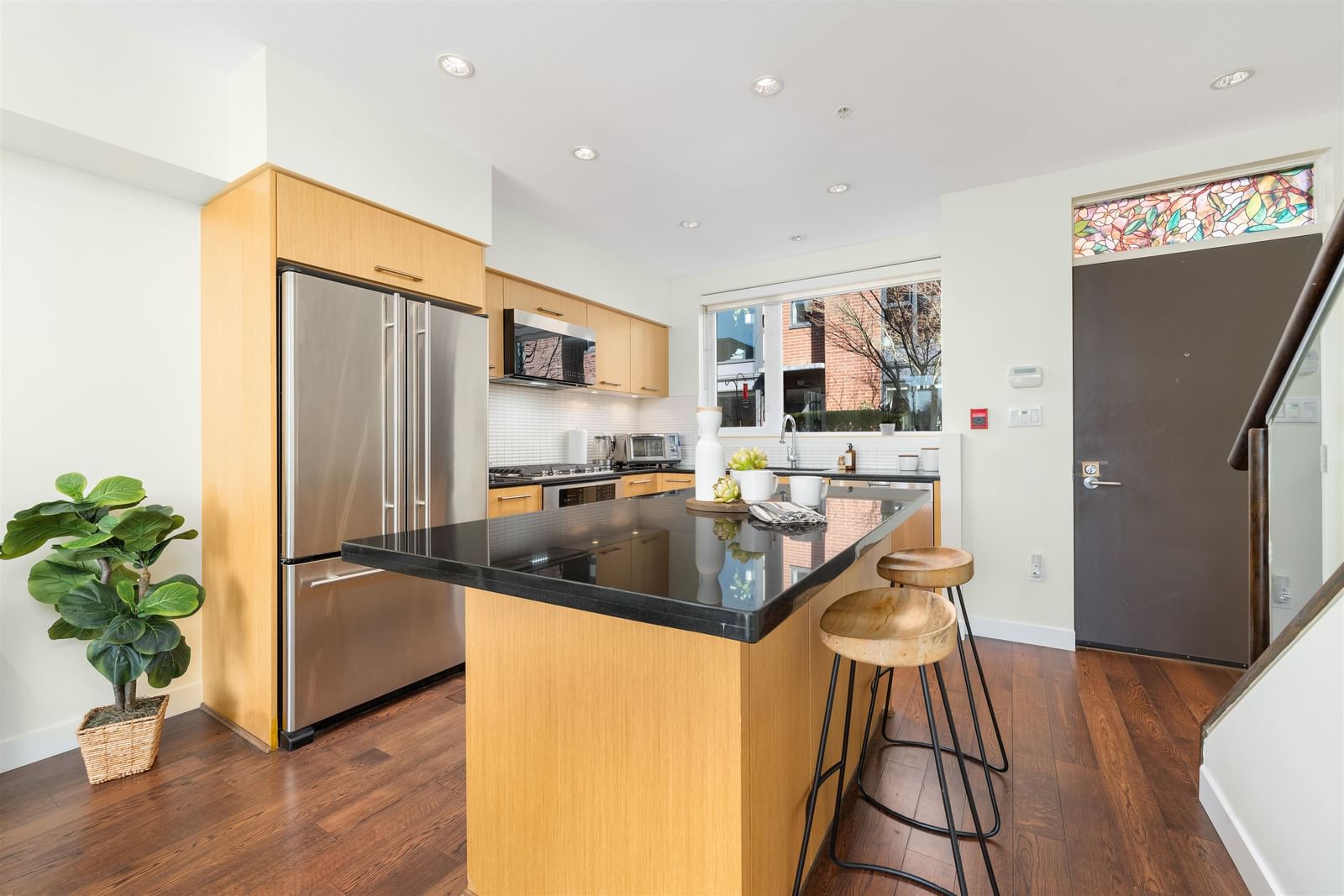 Listing Image 10