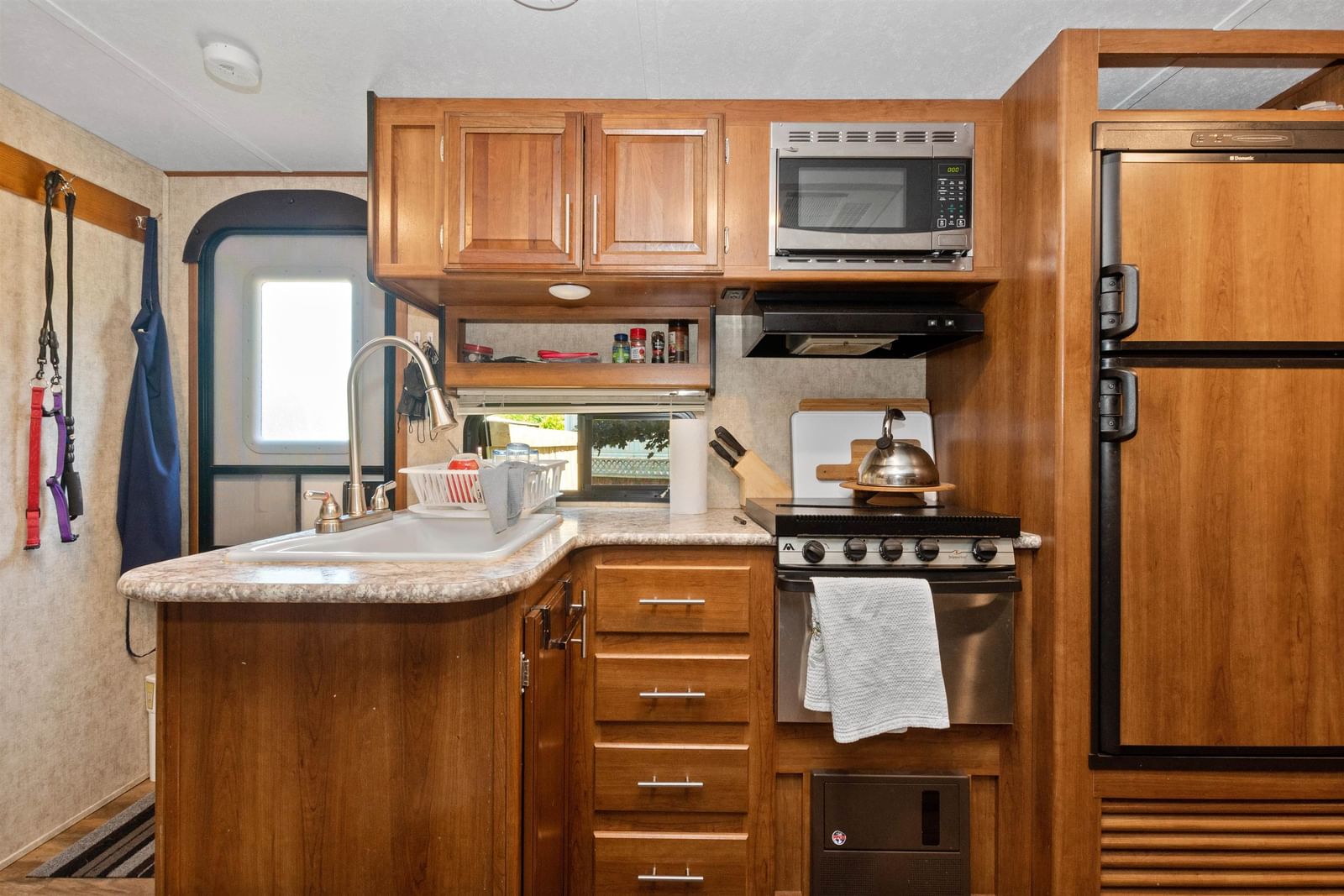 Listing Image 16