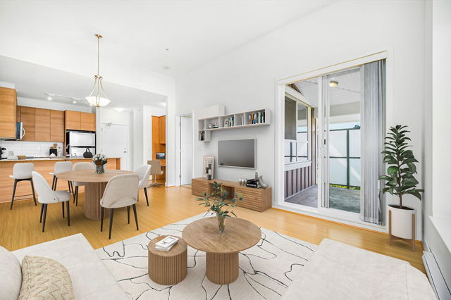 422 - 5788 Sidley Street