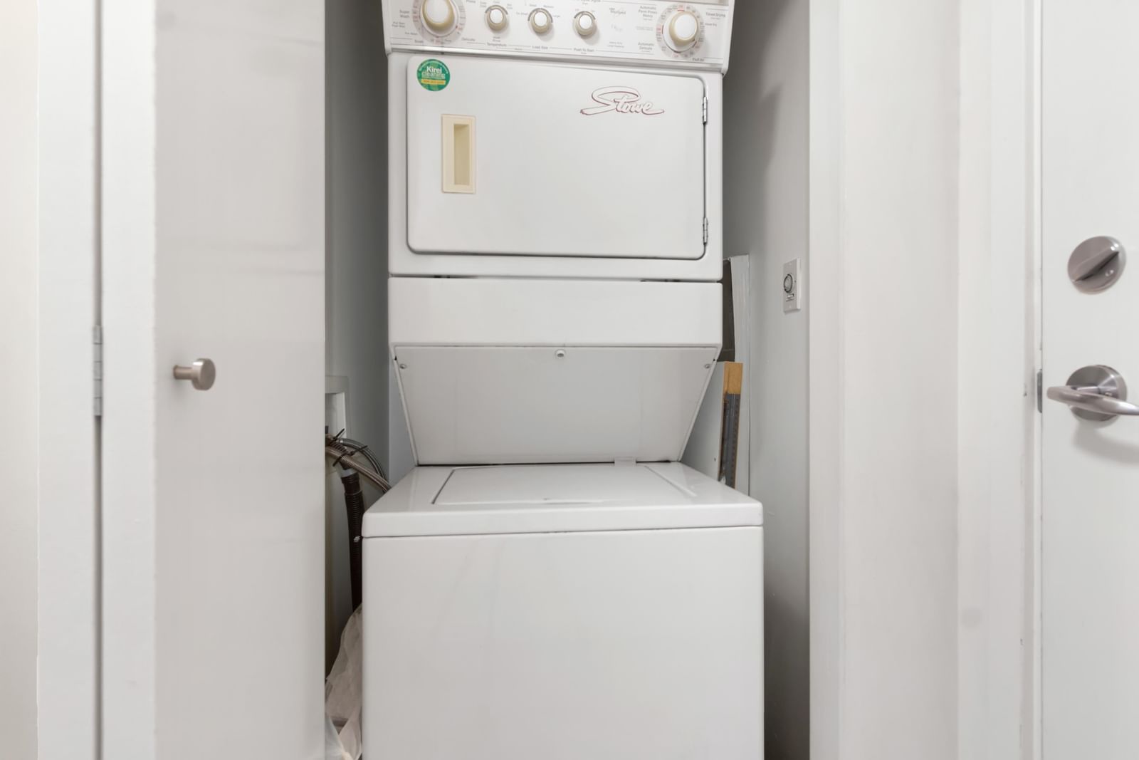 Listing Image 18