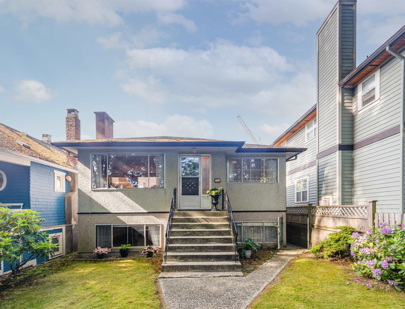 Listing Image 11
