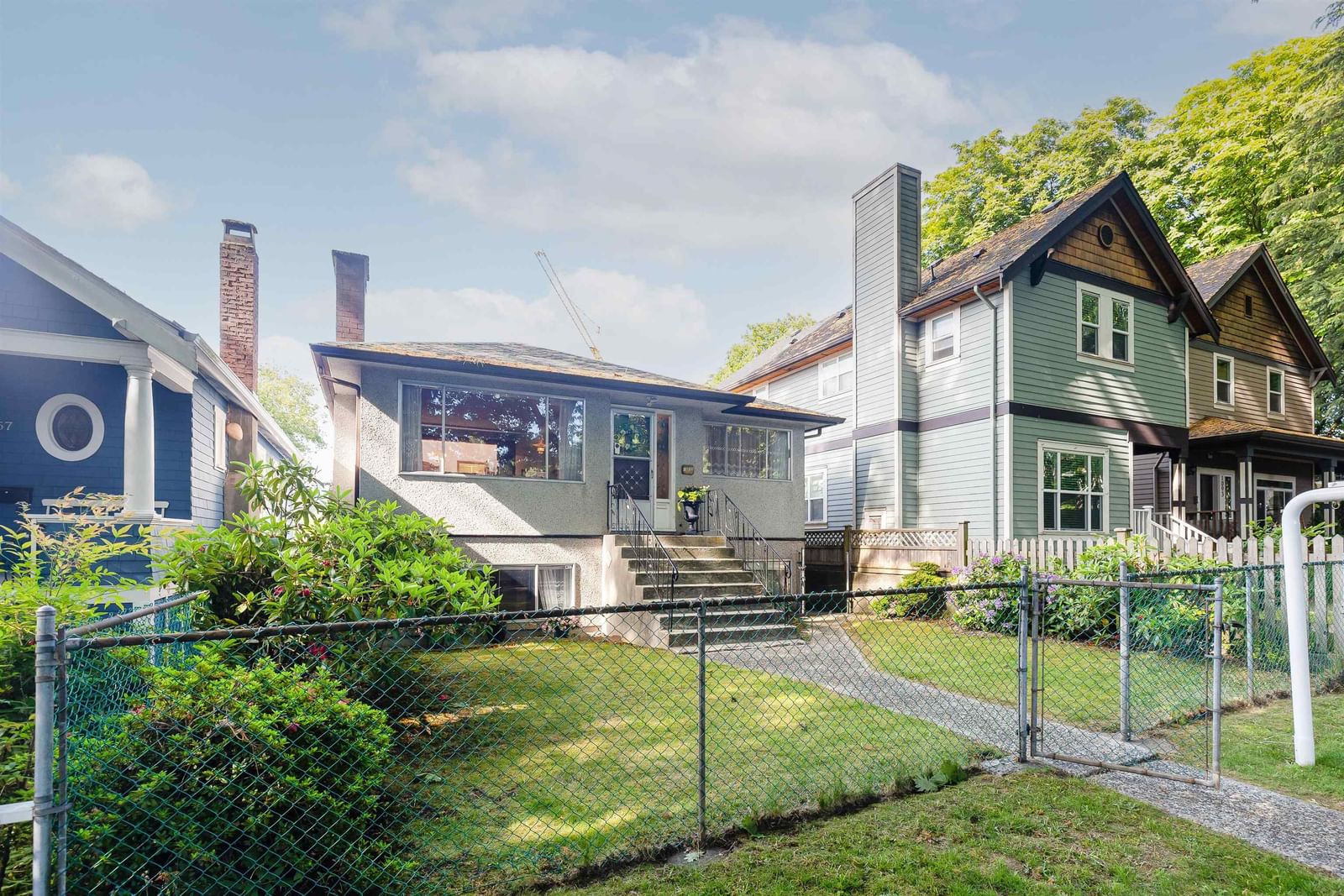Listing Image 8