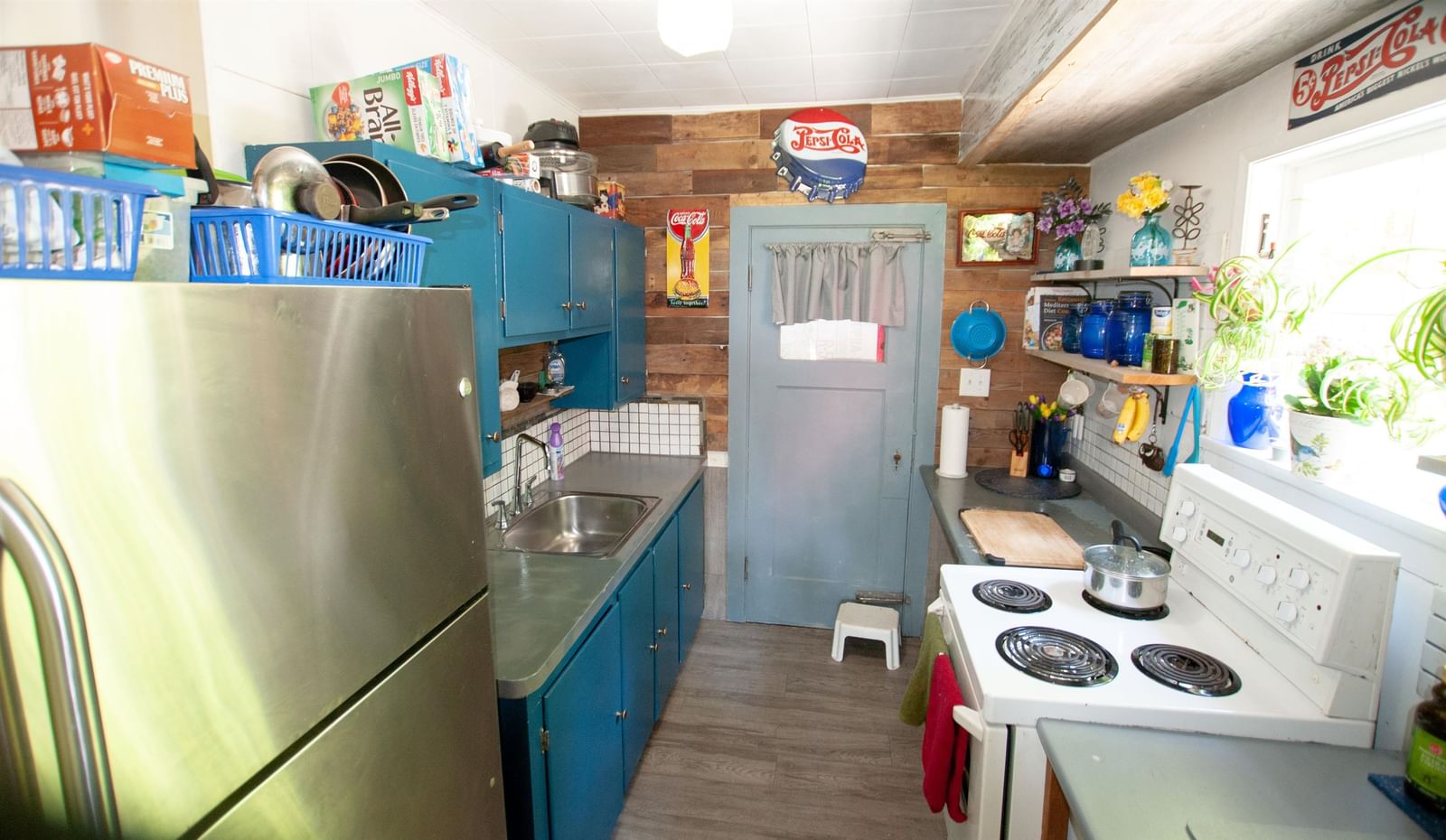 Listing Image 8