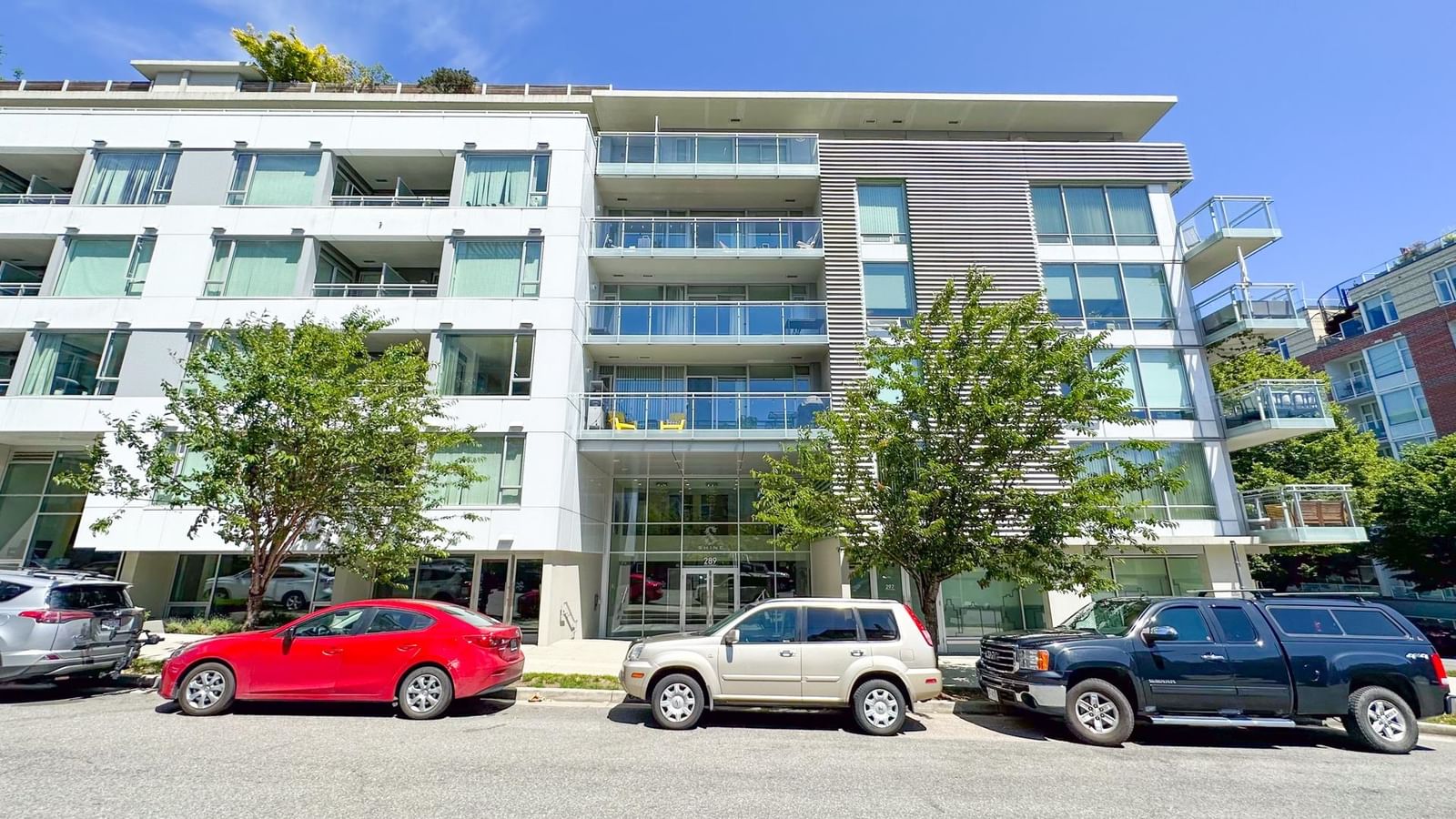 Listing Image 20