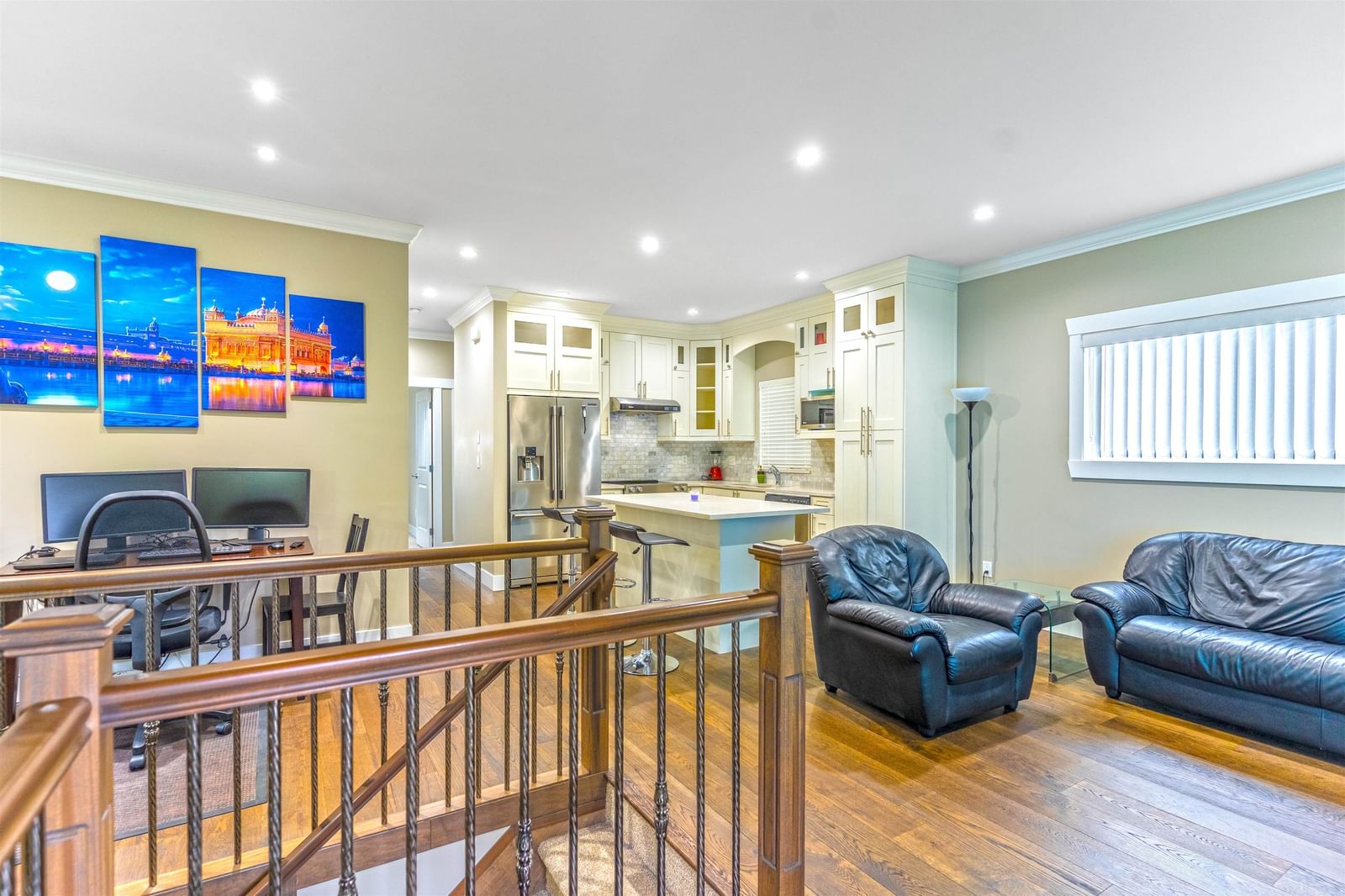 Listing Image 12