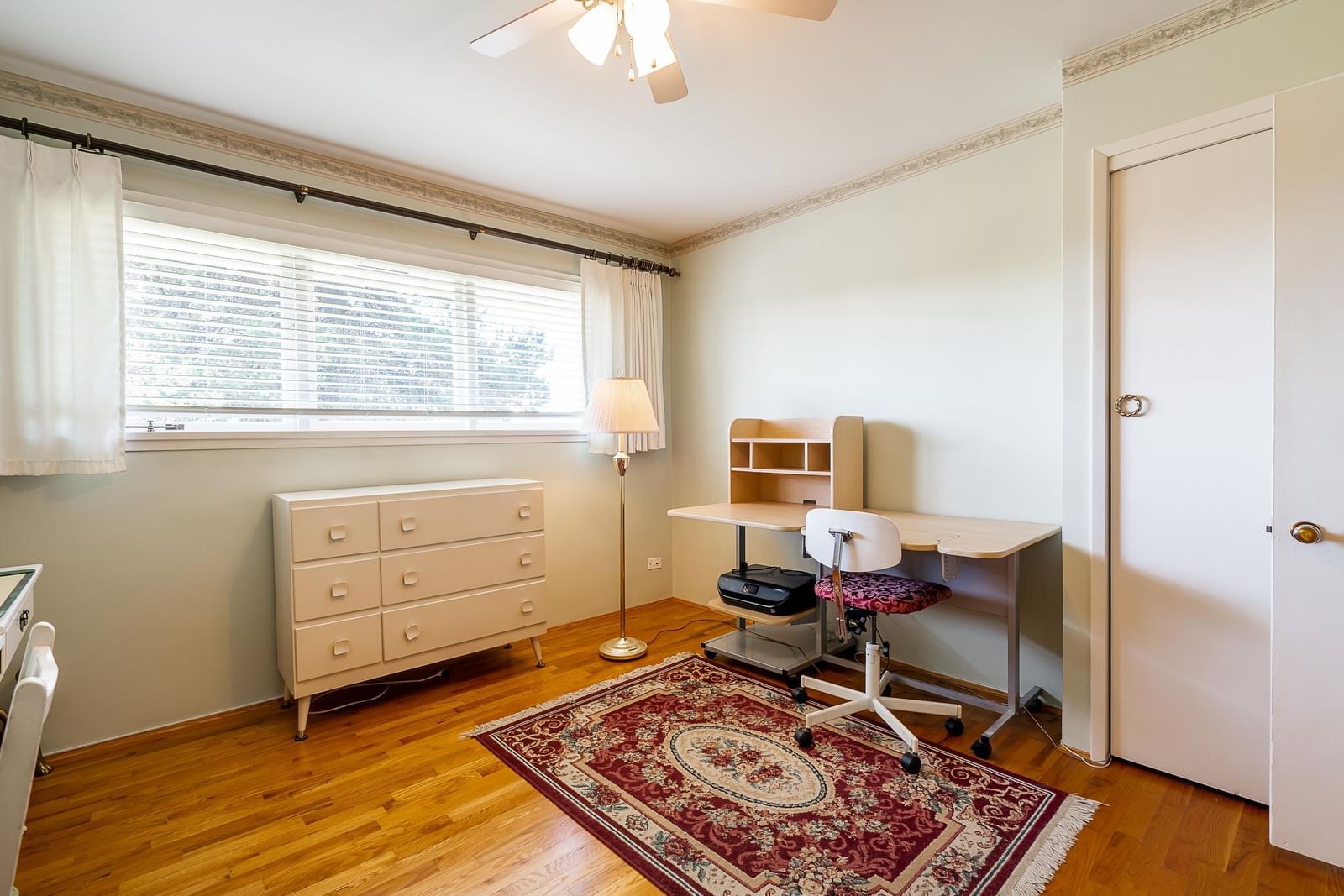 Listing Image 19