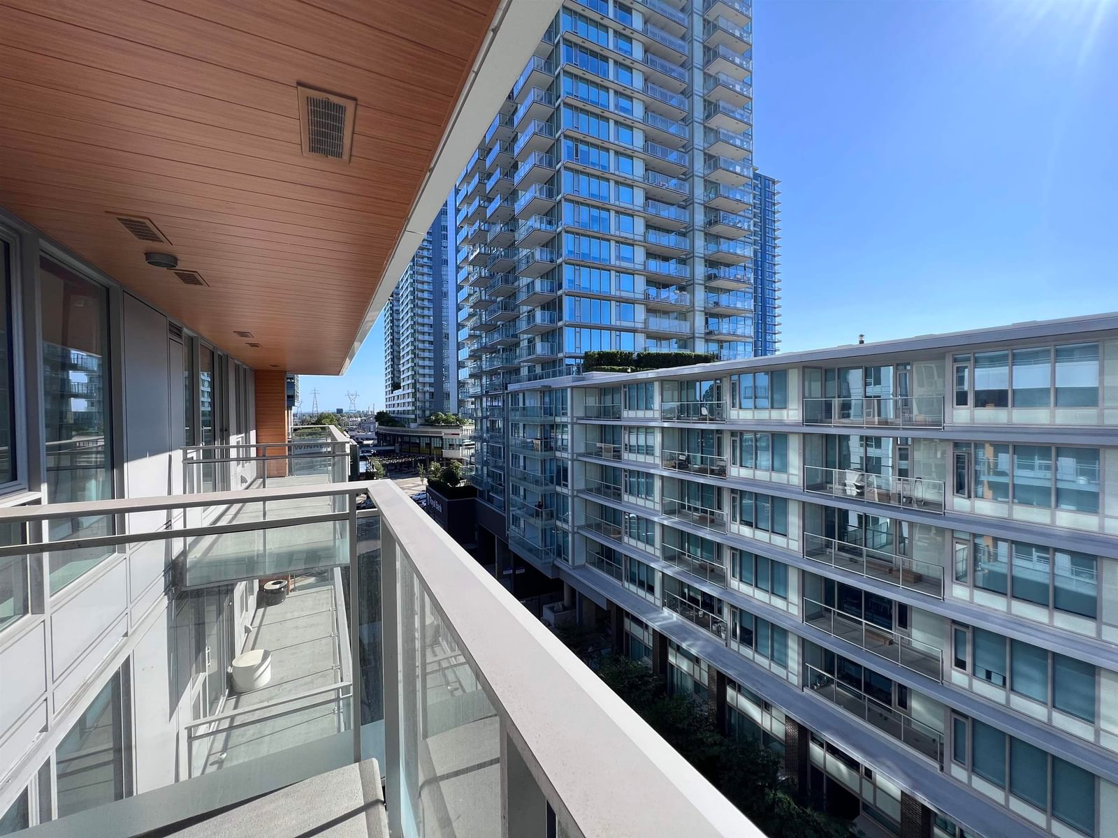 Listing Image 17