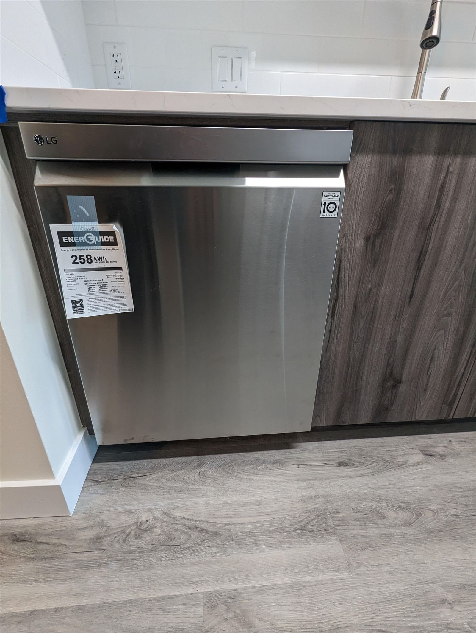 Listing Image 10