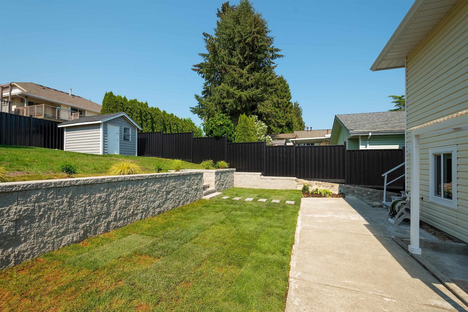 Listing Image 23