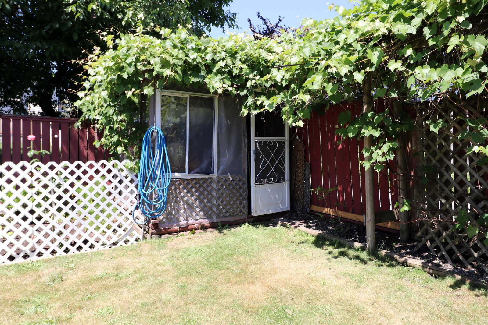 Listing Image 19