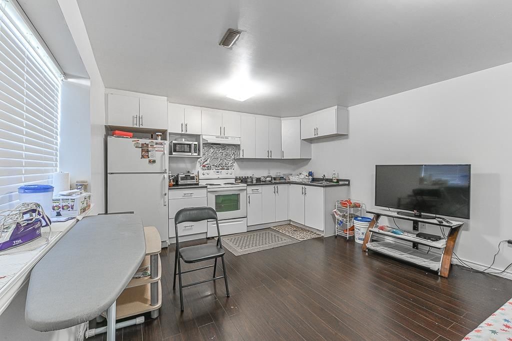 Listing Image 22