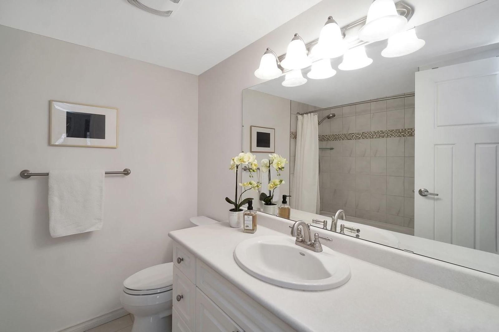 Listing Image 24