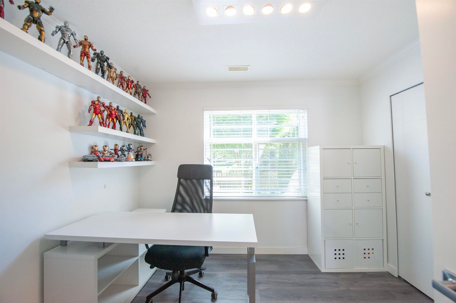Listing Image 9