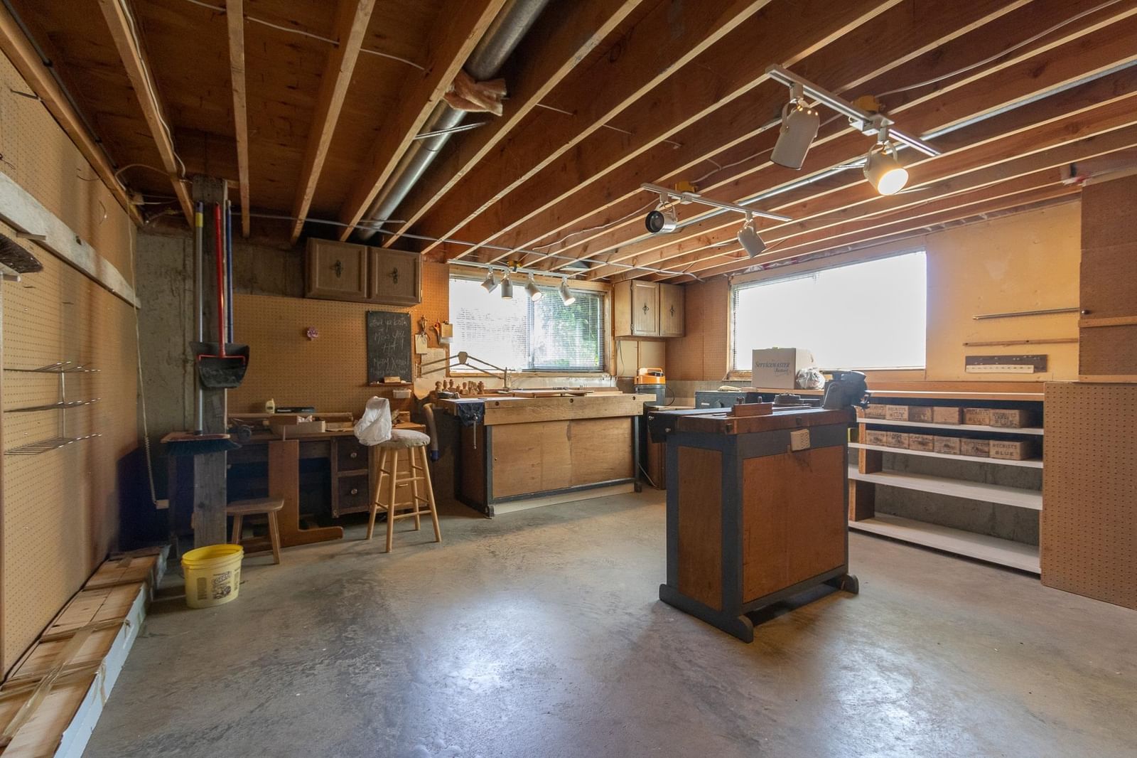 Listing Image 33