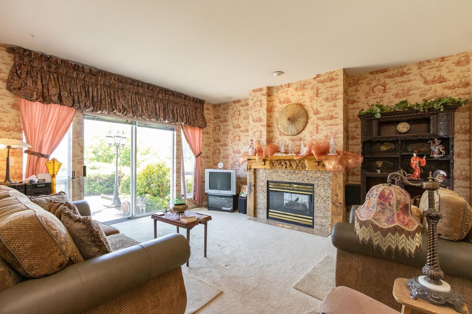 Listing Image 9