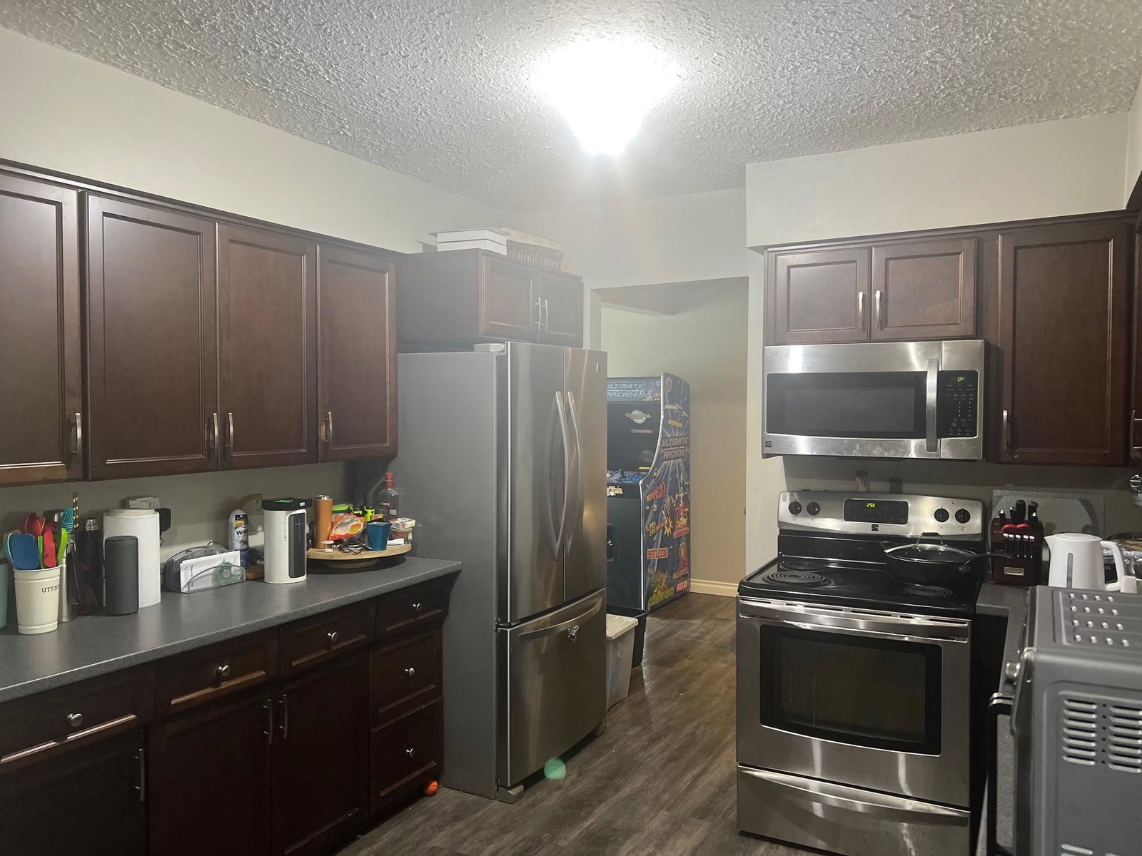 Listing Image 4