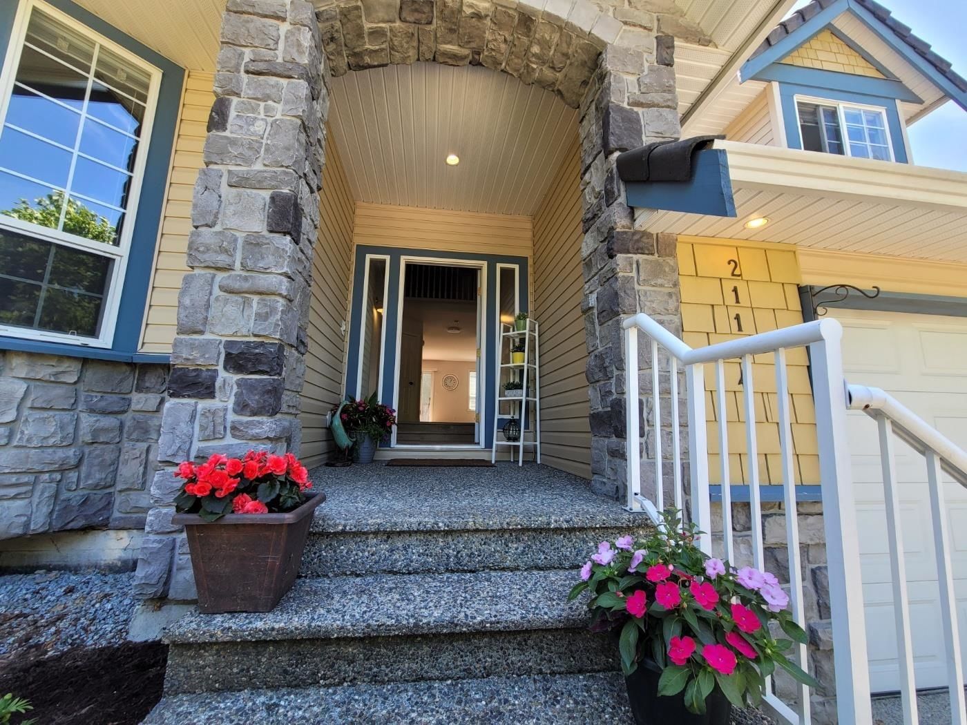 Listing Image 32