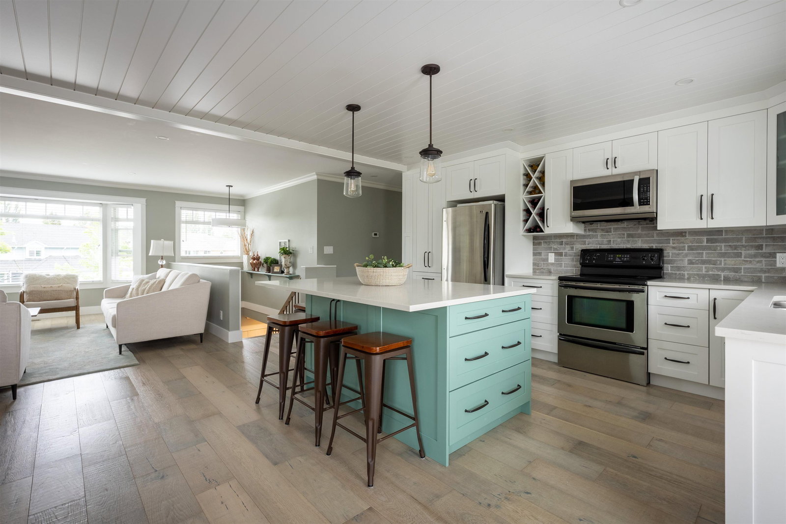 Listing Image 15