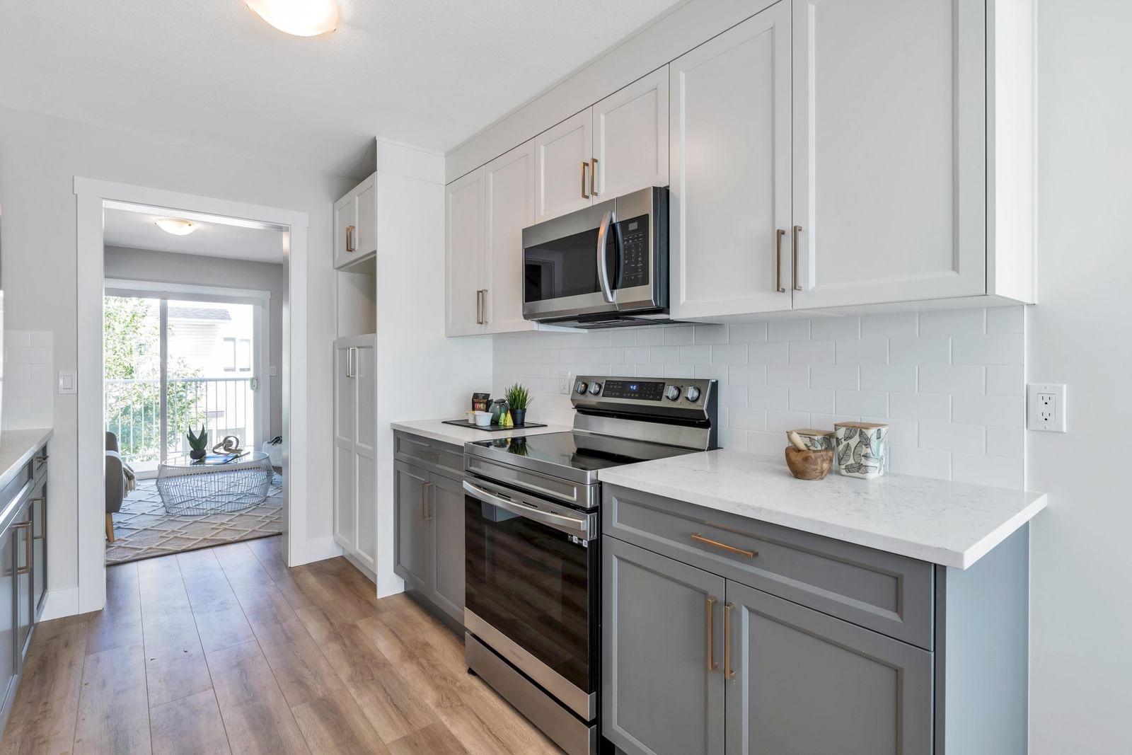Listing Image 13