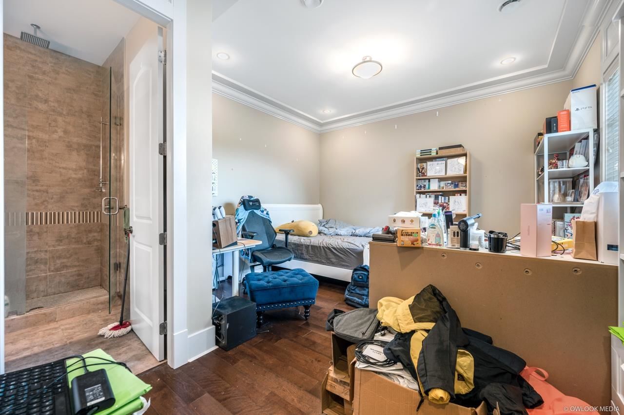 Listing Image 20