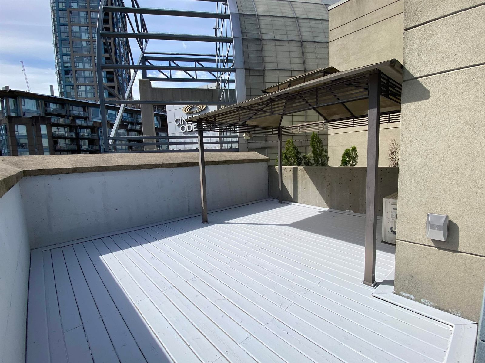 Listing Image 18