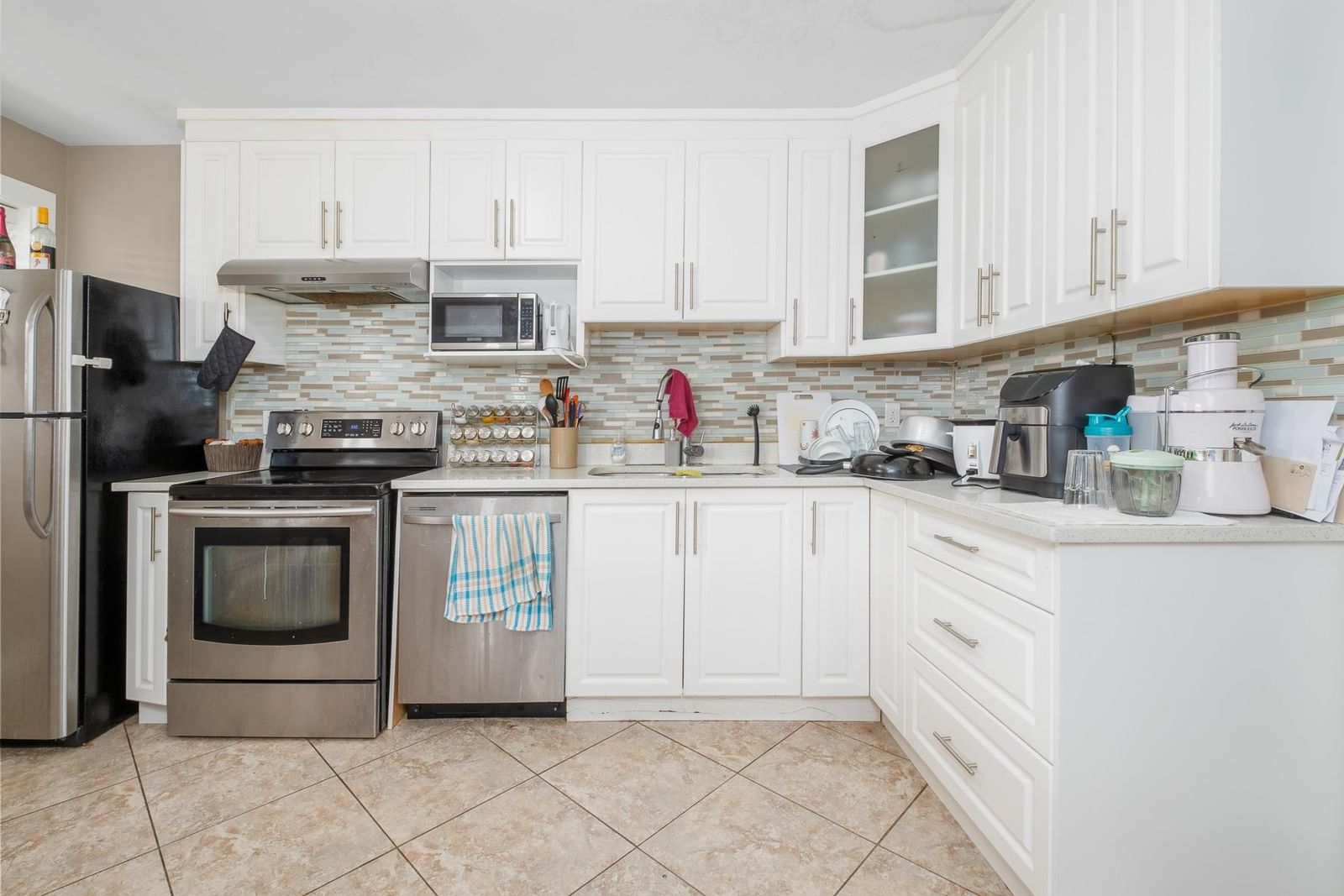 Listing Image 16