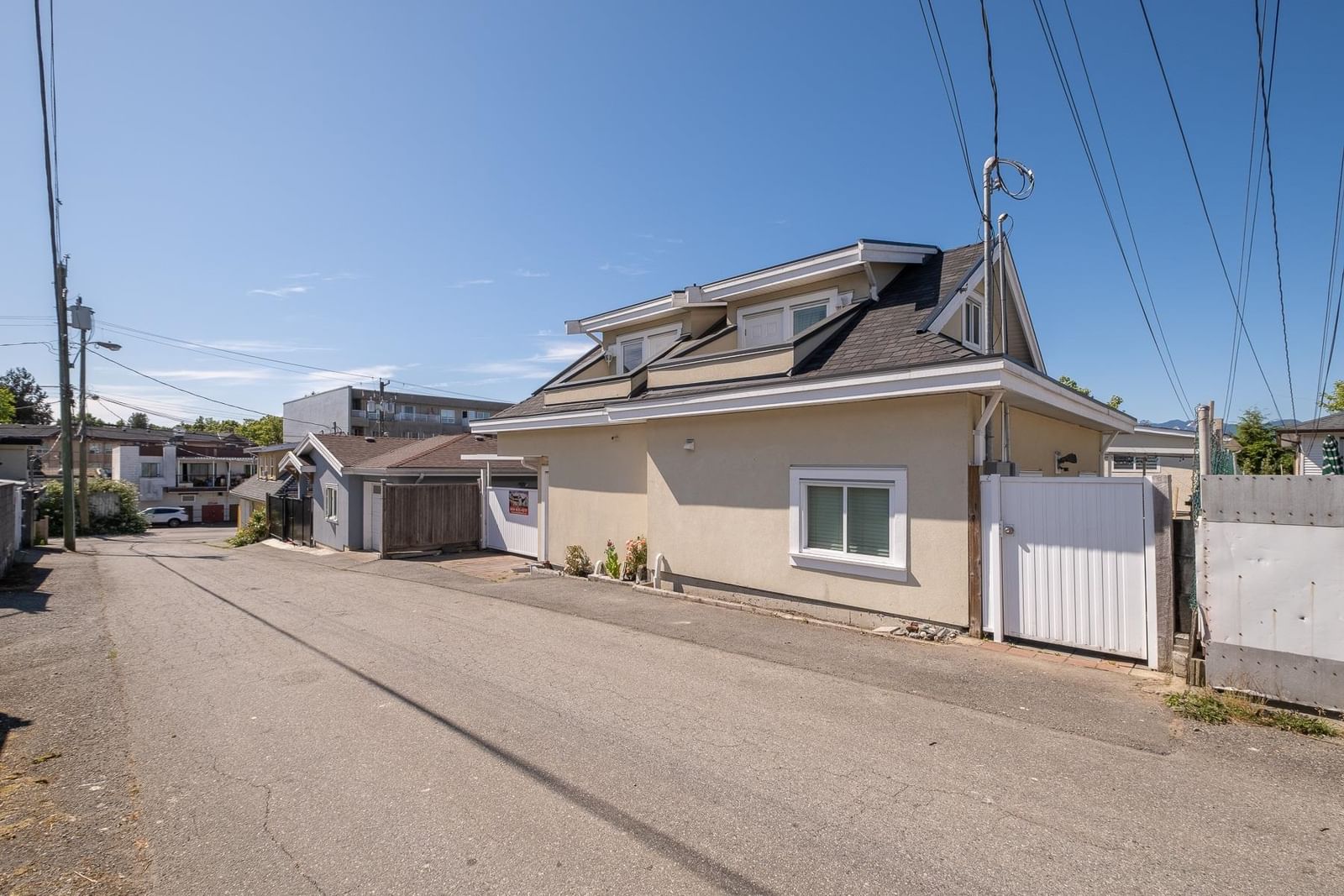 Listing Image 22