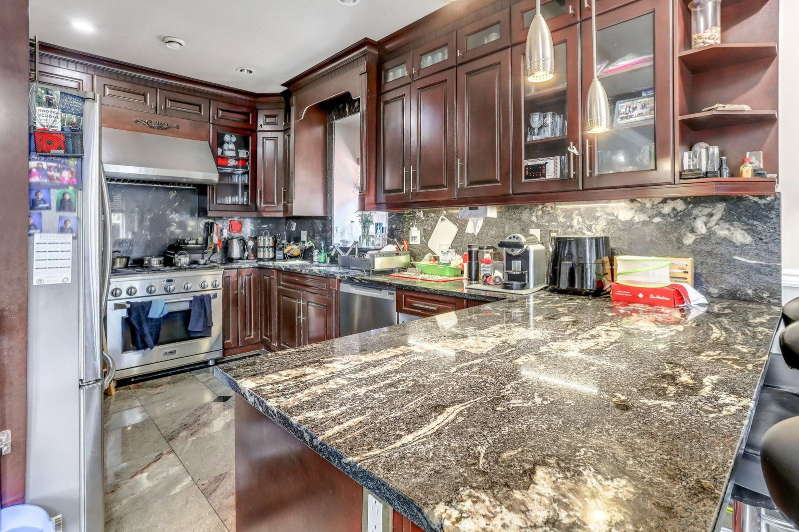 Listing Image 11