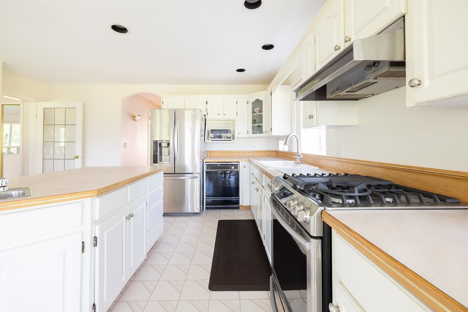 Listing Image 15