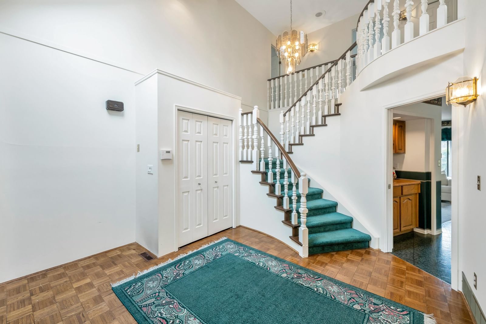 Listing Image 14