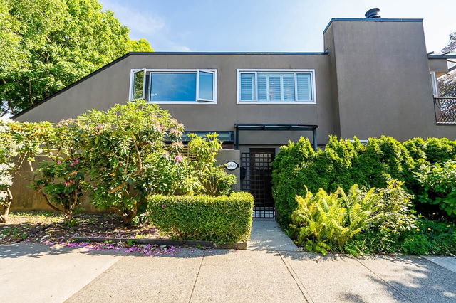 1960 Creelman Avenue
