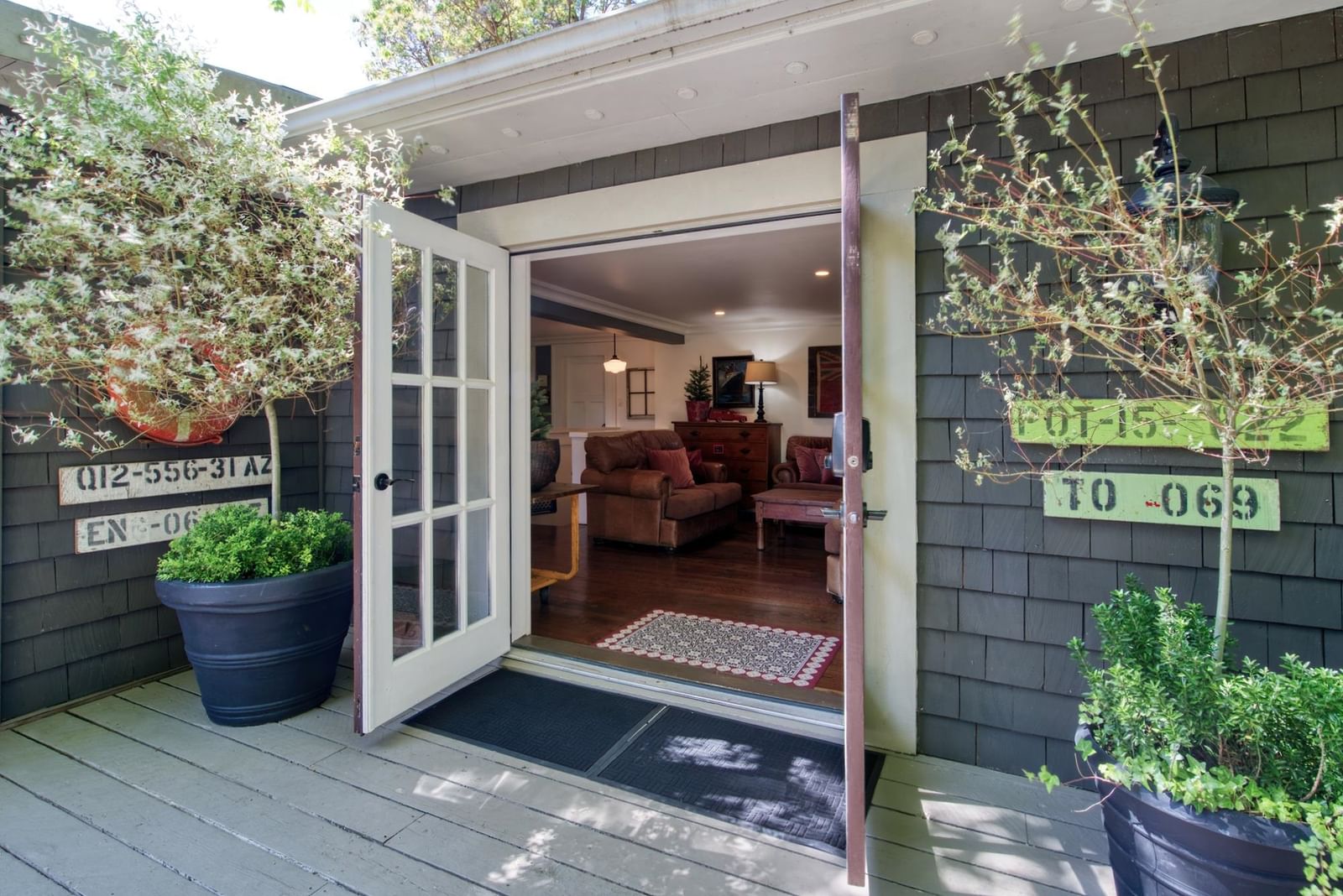 Listing Image 15
