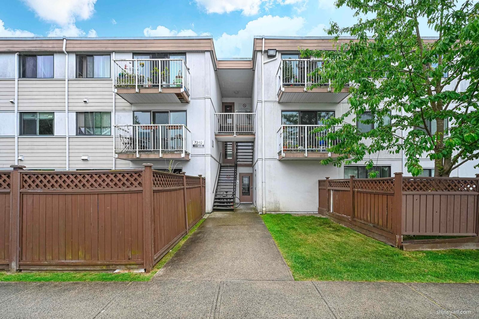 Listing Image 19