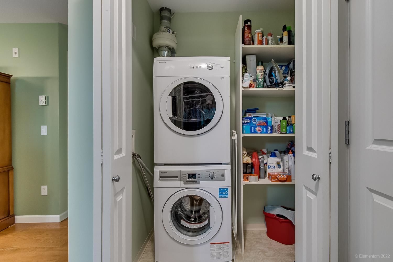 Listing Image 19