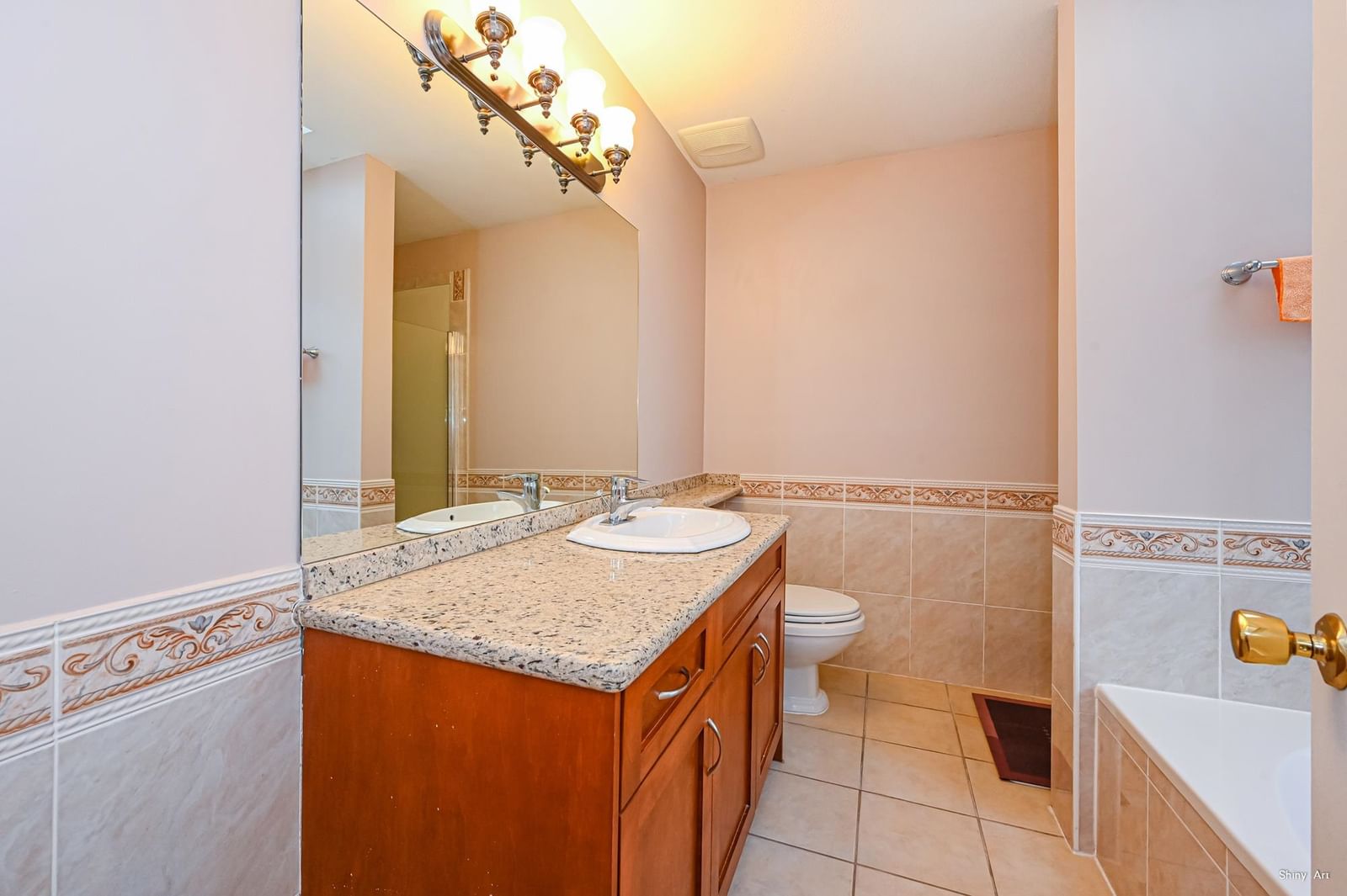 Listing Image 22