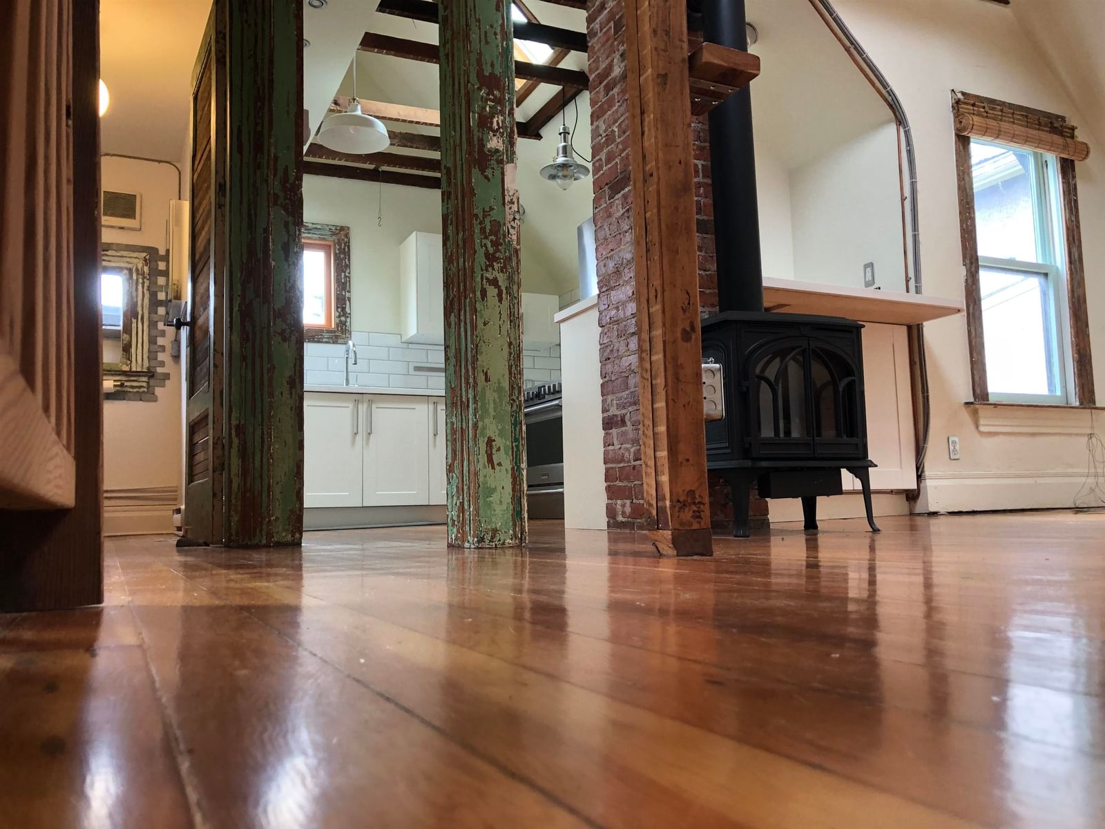 Listing Image 12