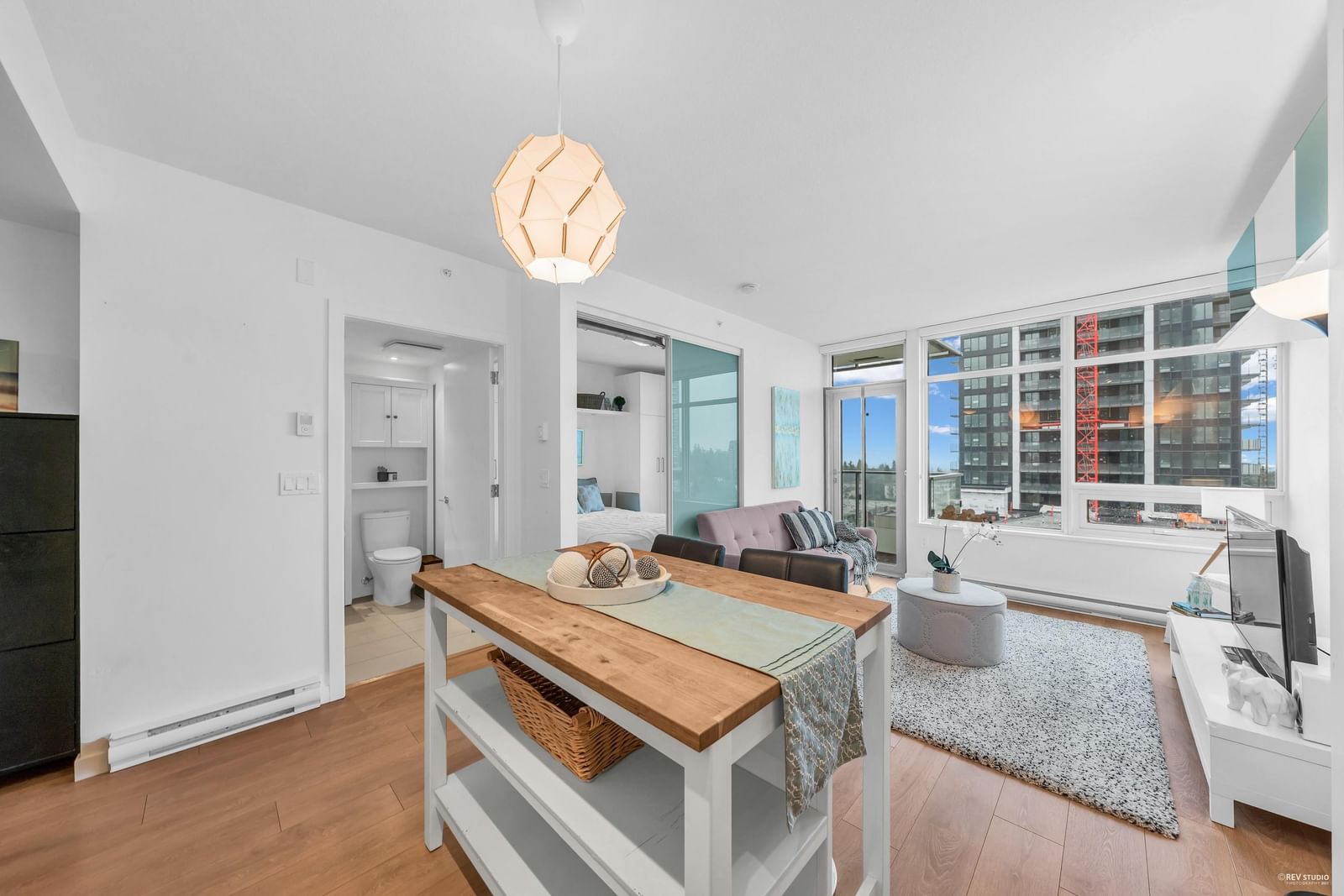 Listing Image 9