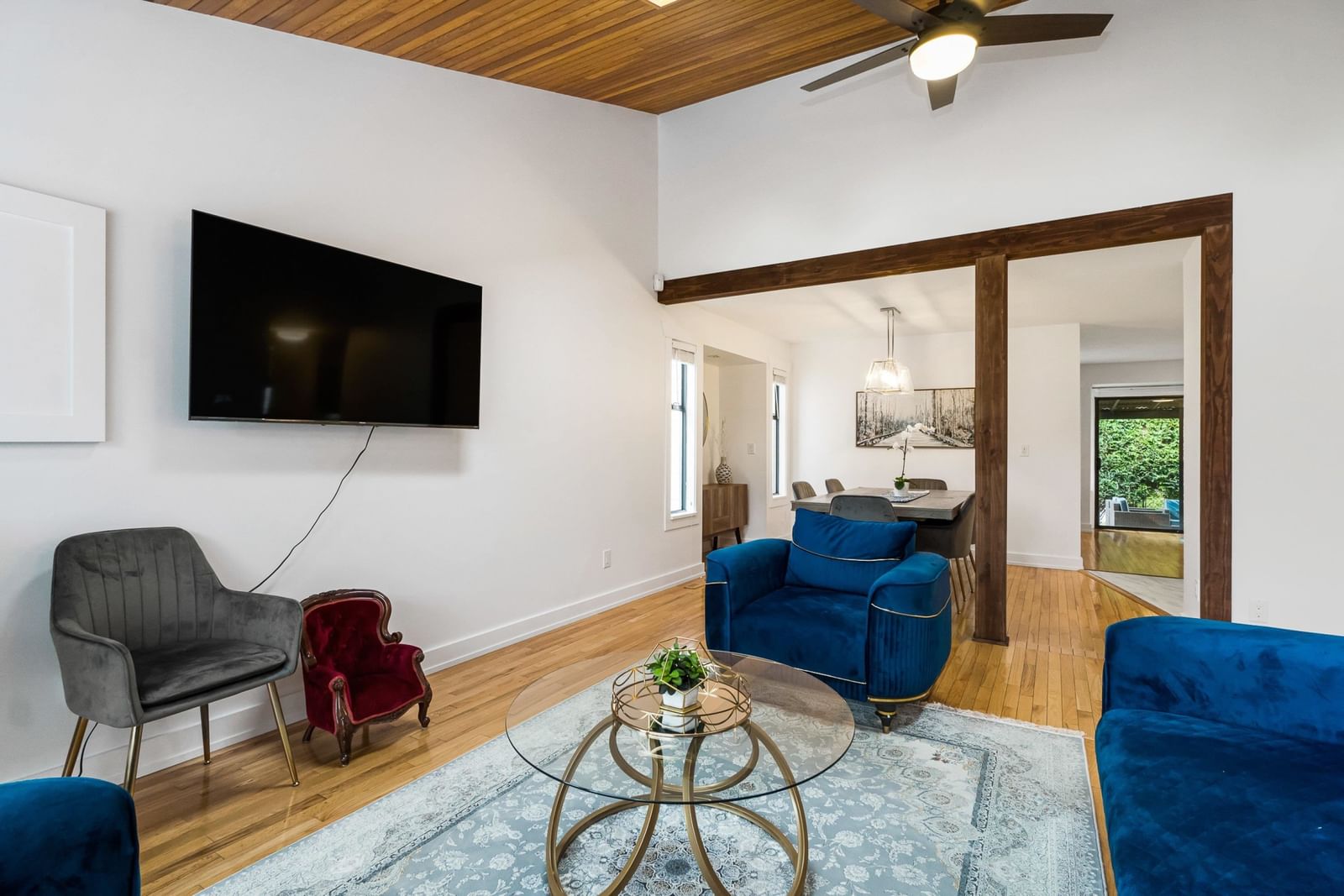 Listing Image 9
