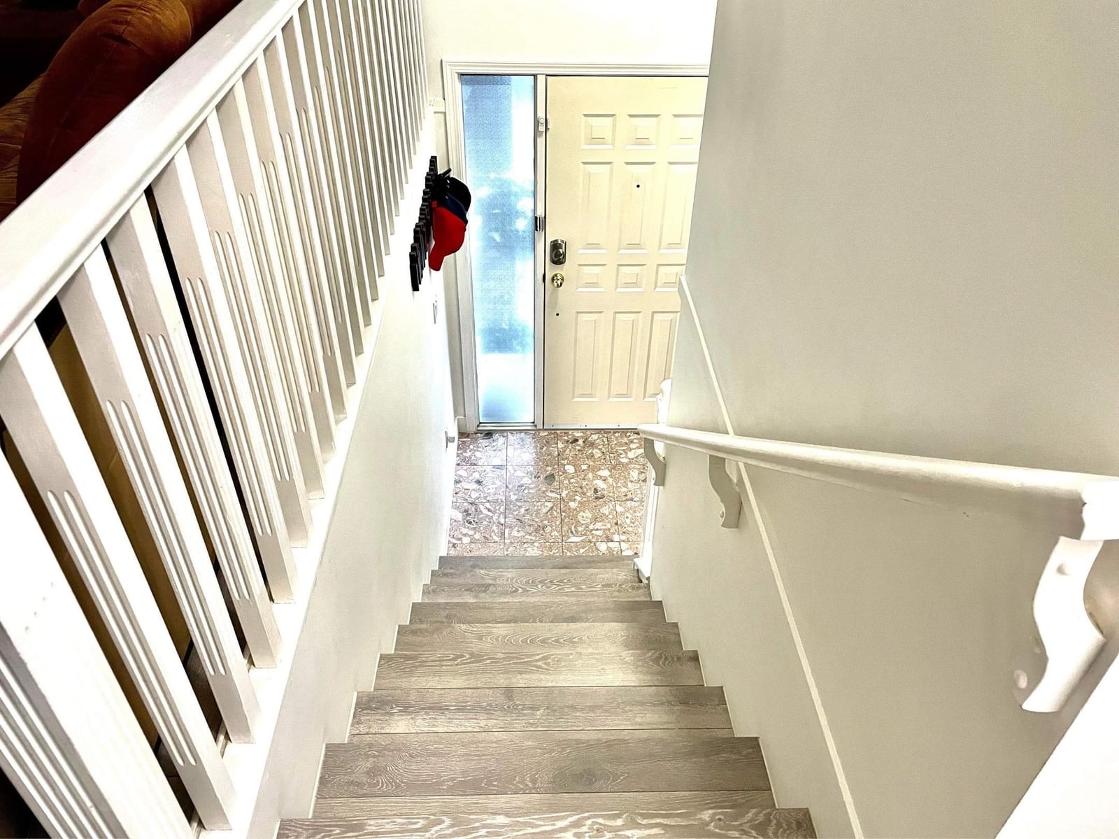 Listing Image 14
