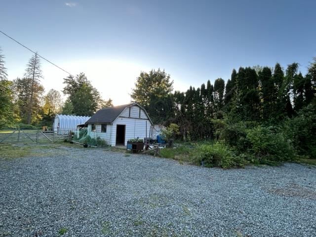 Listing Image 8