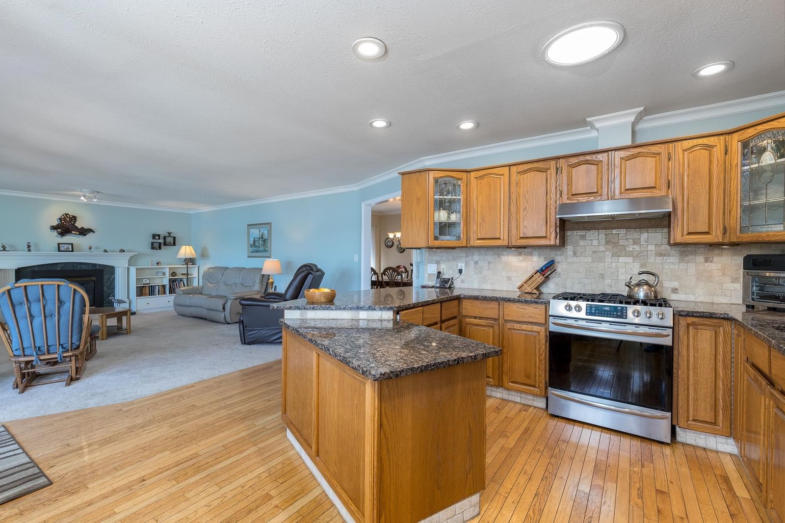 Listing Image 13