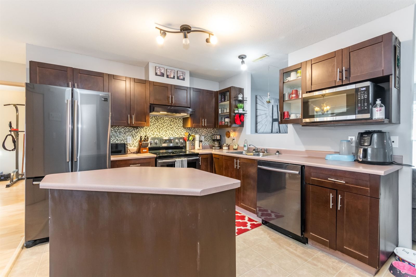 Listing Image 13
