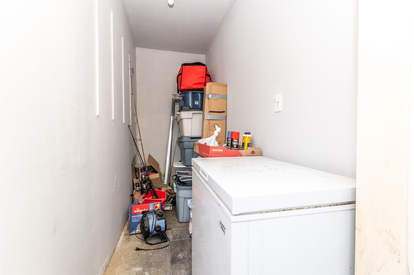 Listing Image 25