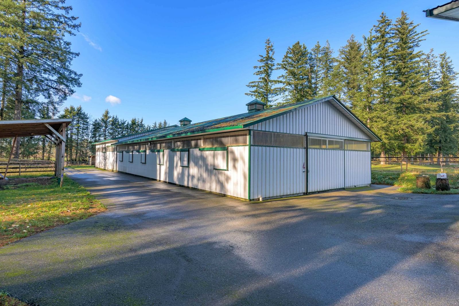 Listing Image 10
