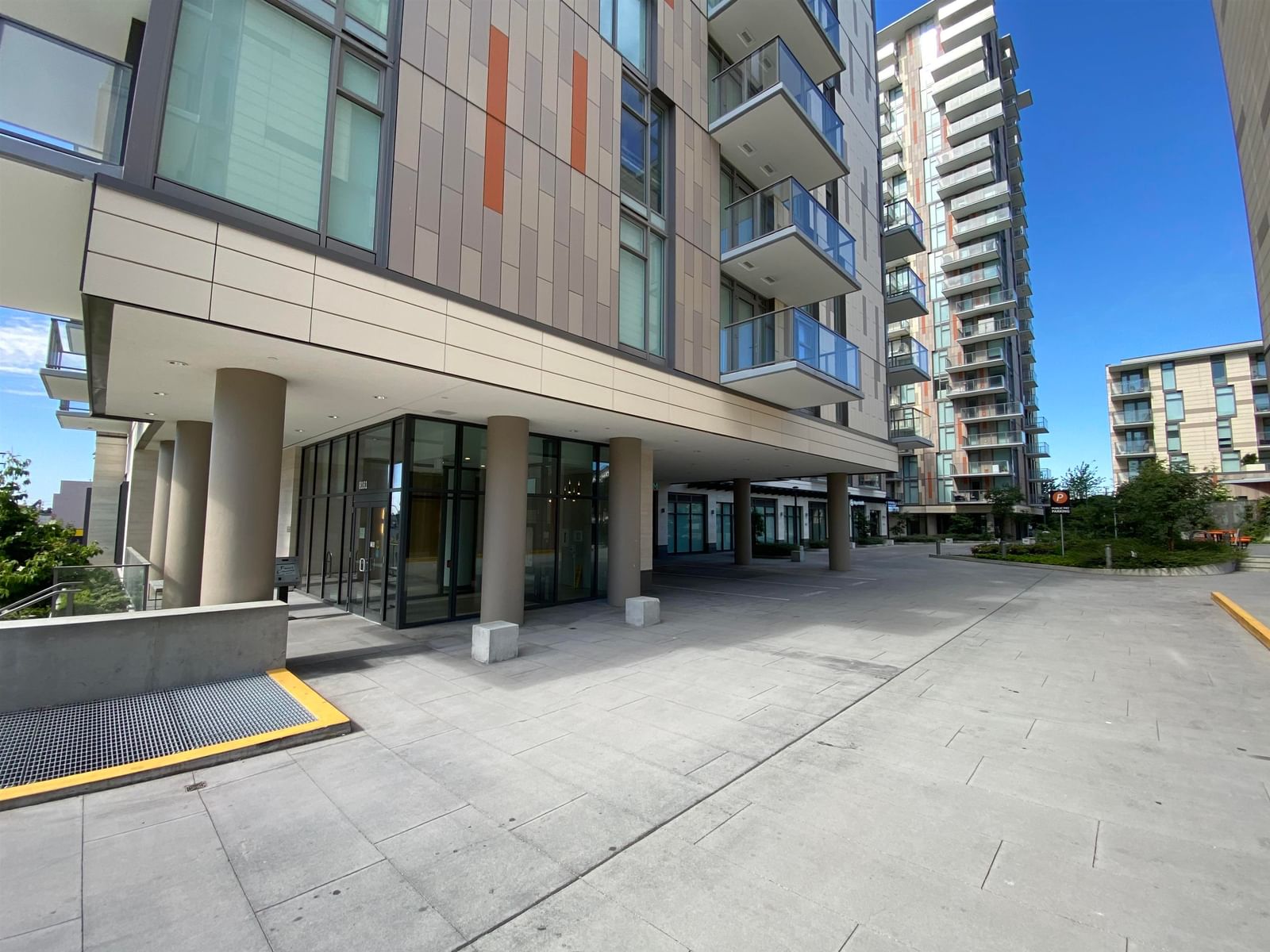 Listing Image 16