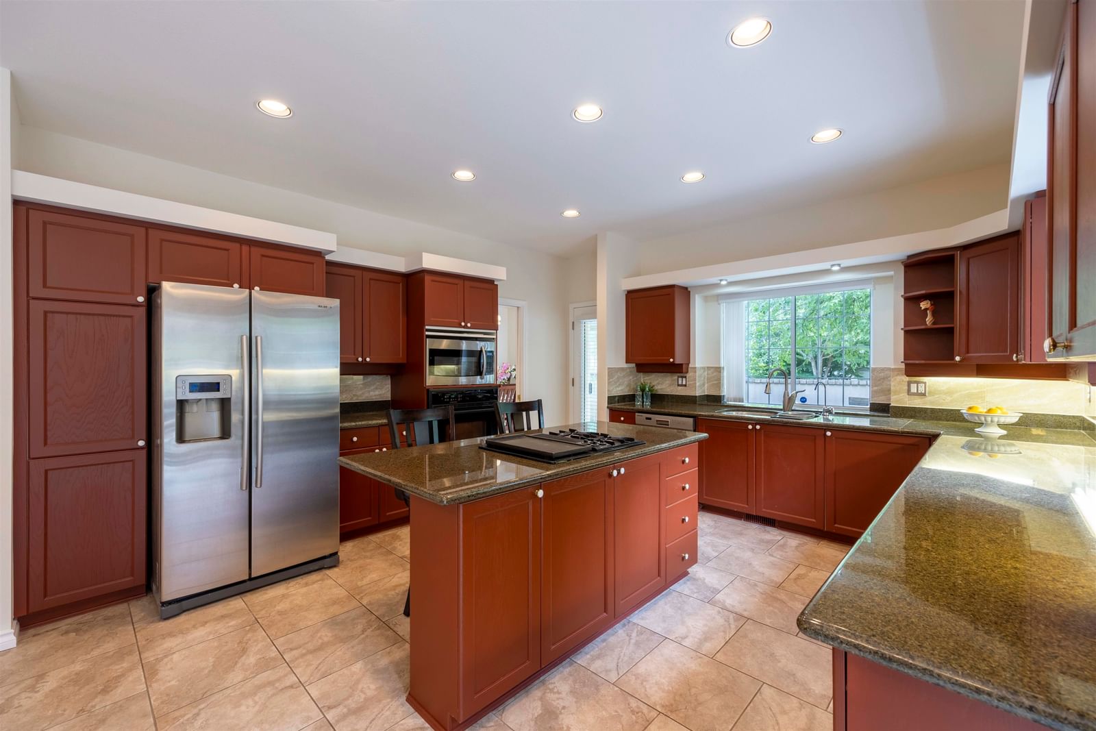 Listing Image 10