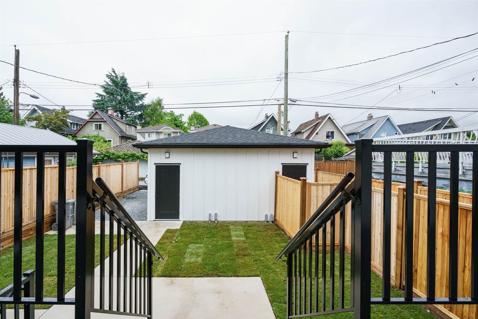 Listing Image 8