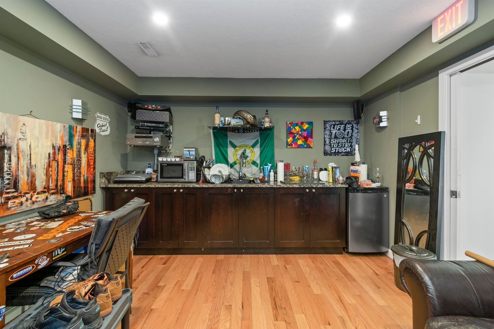 Listing Image 22