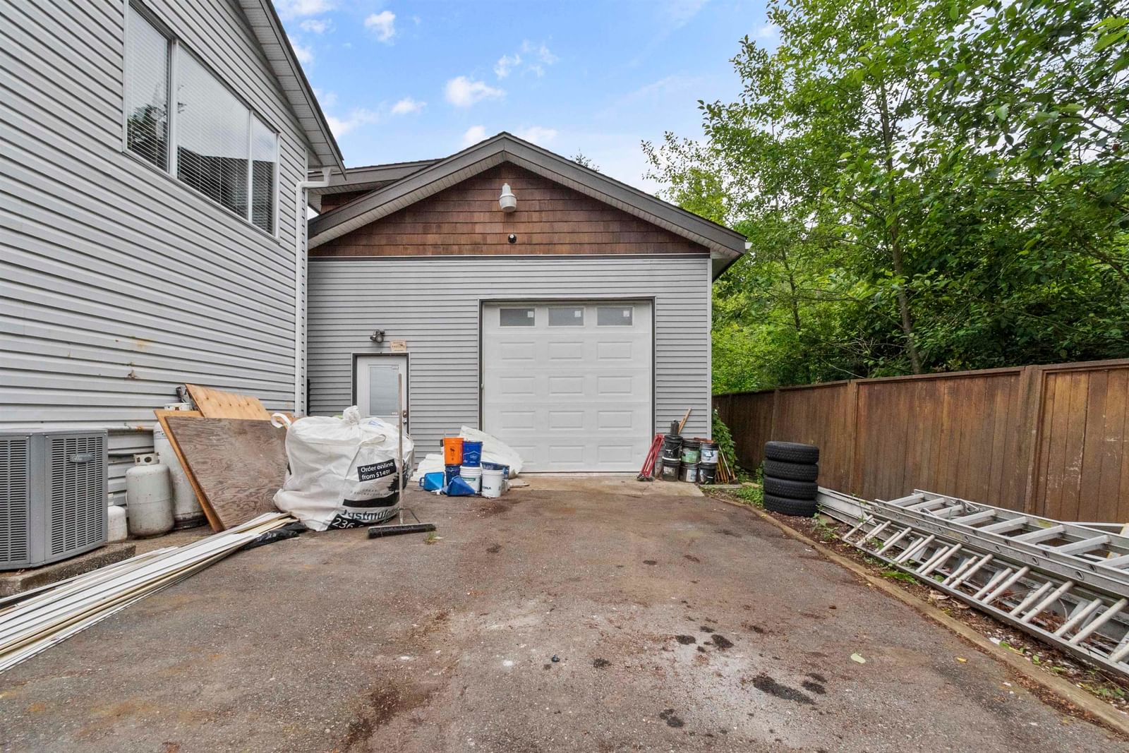Listing Image 33