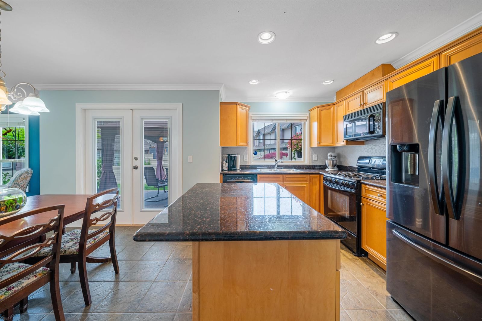 Listing Image 11